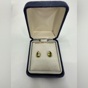 10k gold Peridot Earring